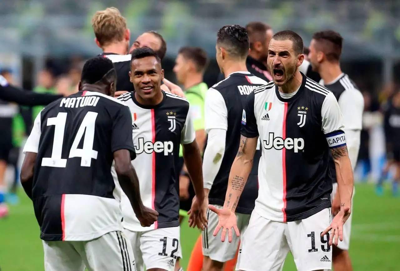 赛后欧冠焦点战；尤文图斯迎来里程碑；压力陡增；阵容厚度经受考验(尤文图斯换帅难夺意甲冠军)